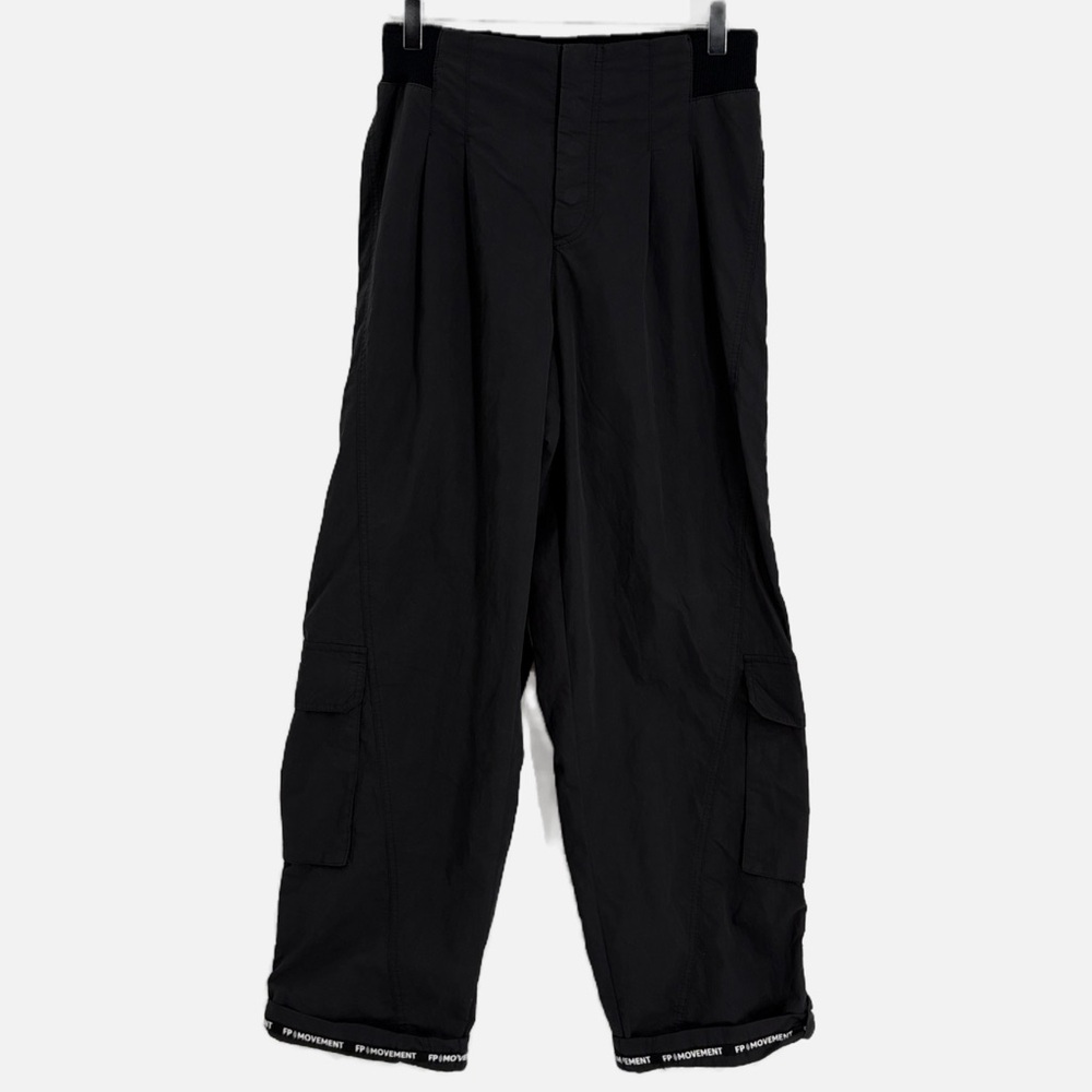 Free People Movement Mesmerize Me Cargo Pants in Black - NEW - Size Small - Picture 3 of 12